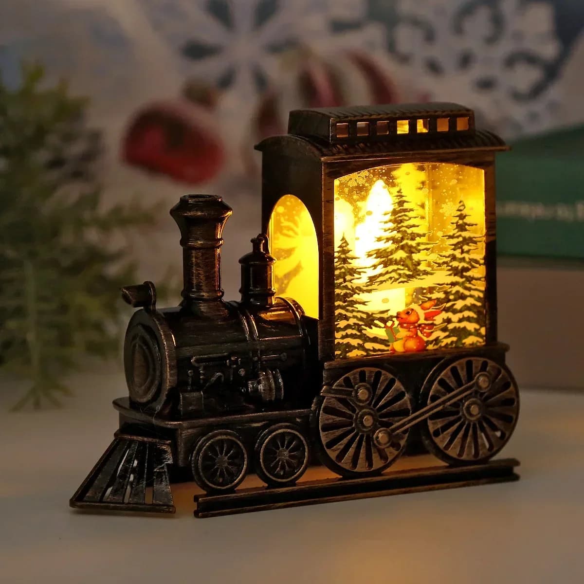 Lucina notturna treno vintage con scena di Babbo Natale