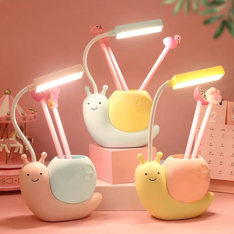 Lampada da scrivania LED a forma di lumaca con portapenne