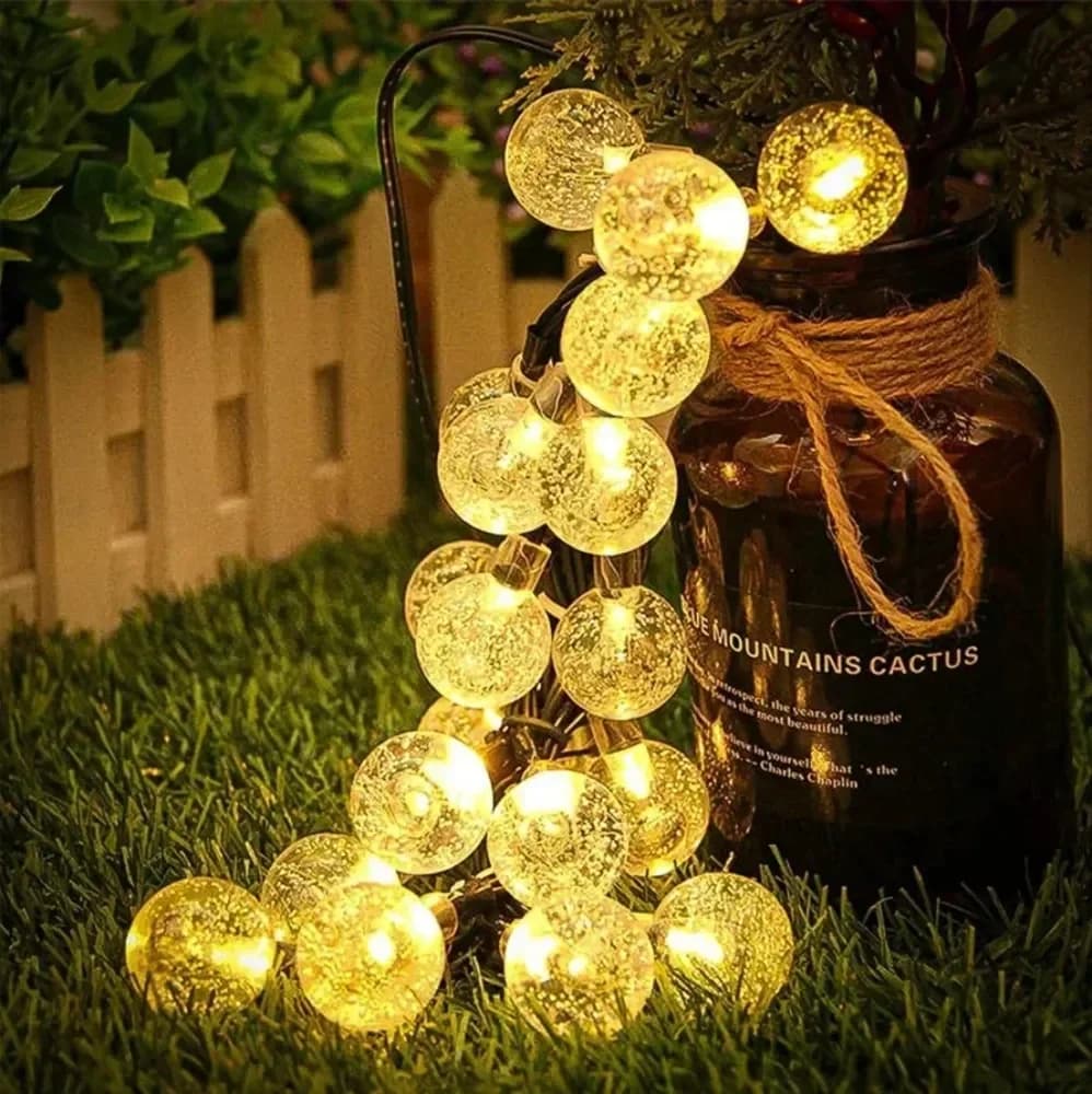 Catena di luci a sfera di cristallo solare bianco caldo