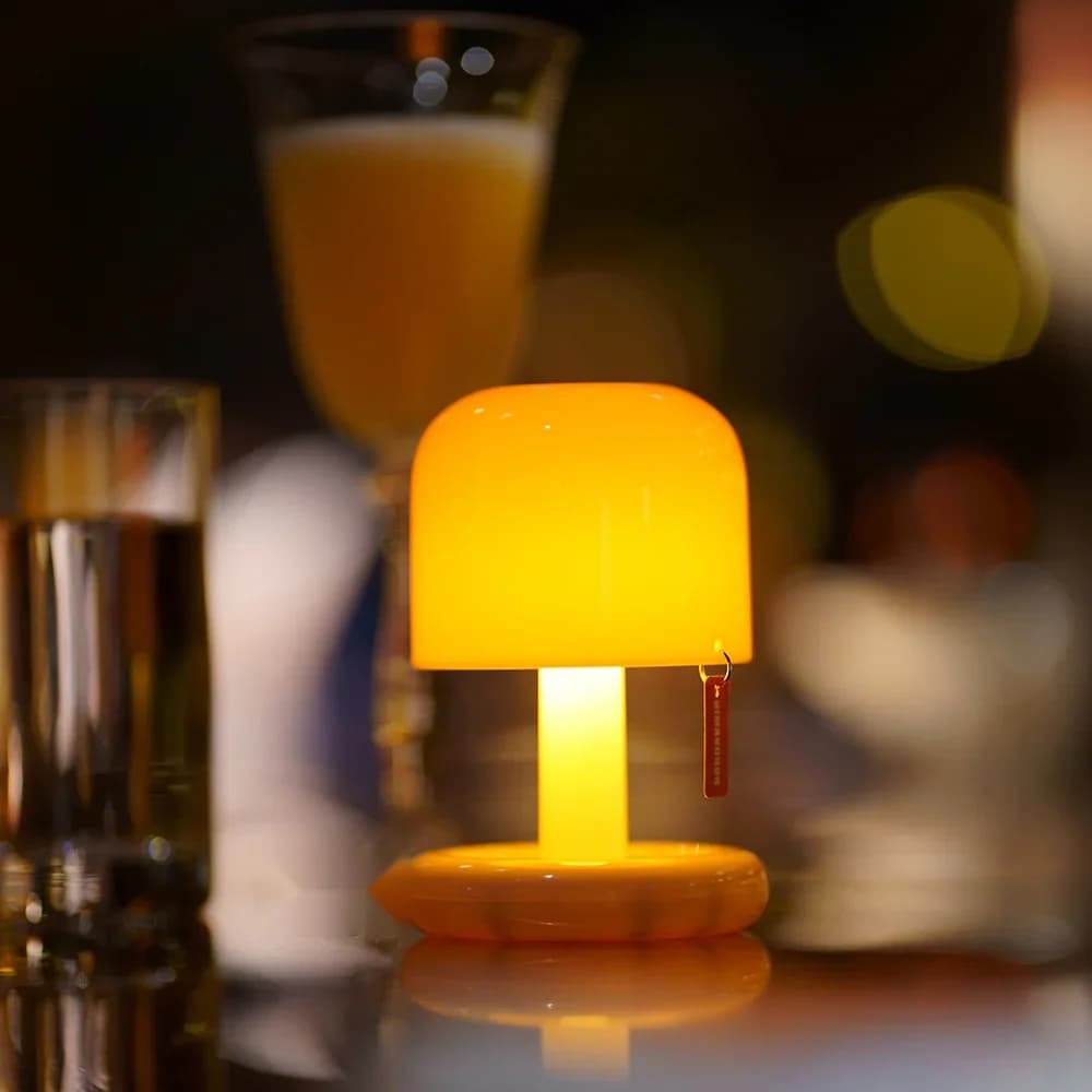 Lampada da Comodino LED Ricaricabile USB con Controllo Touch e Effetto Tramonto